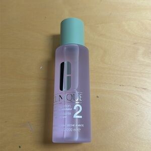 New Cliniqur Clarifying Lotion 2 twice a day exfoliation